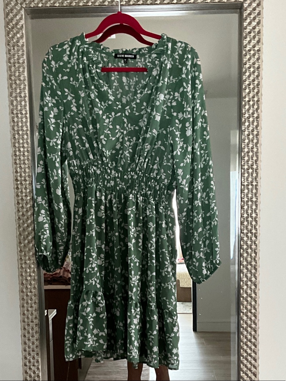 Steve Madden Green and White Floral Long-Sleeve Tiered Dress